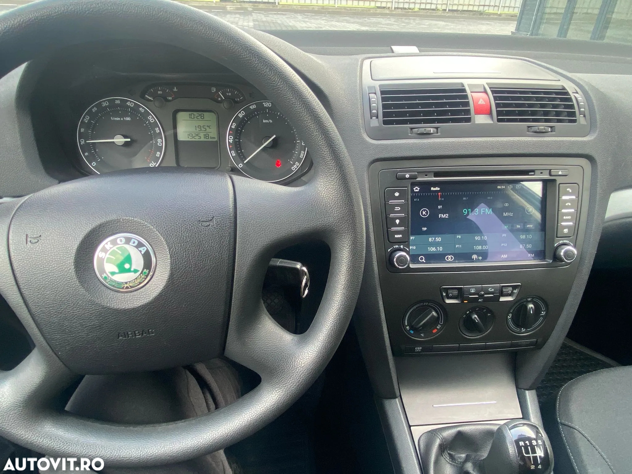 Skoda Octavia 1.6 Ambiente - 7