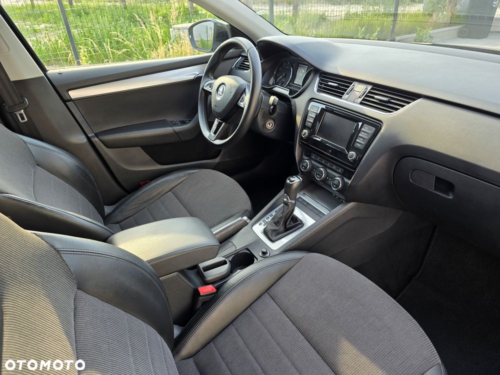 Skoda Octavia 1.4 TSI DSG Style - 22