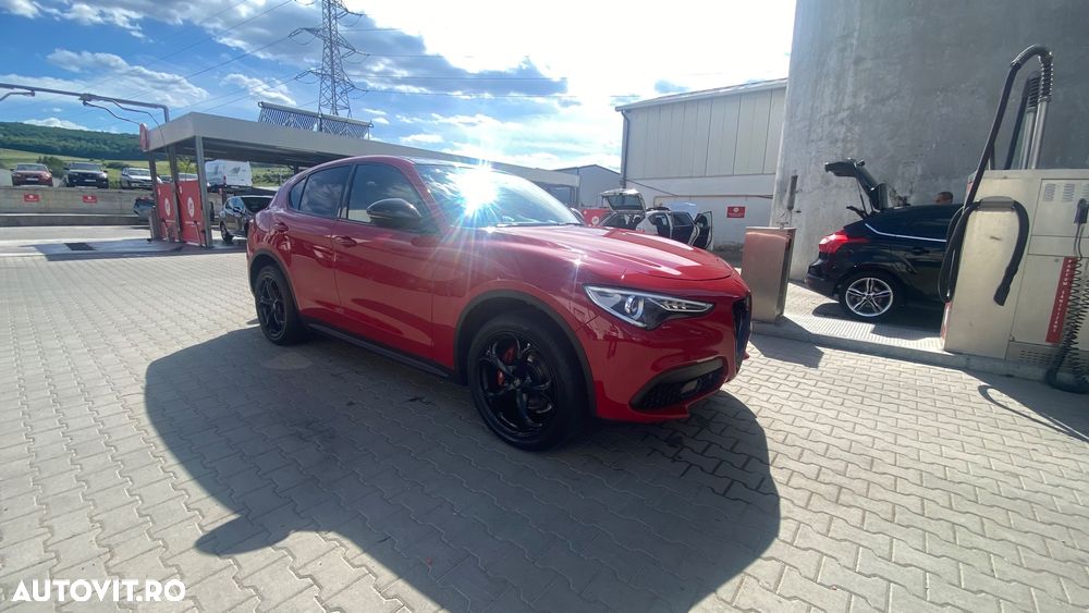 Alfa Romeo Stelvio 2.0 Turbo AWD AT8 Veloce - 5
