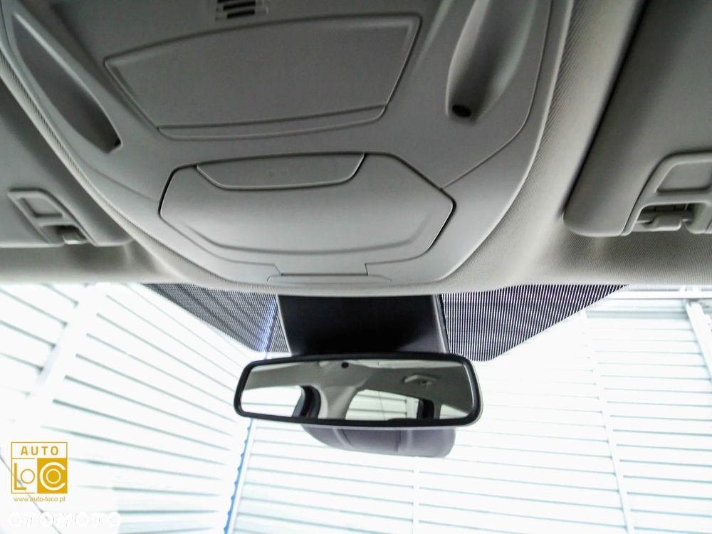 Ford Kuga 1.5 EcoBoost 2x4 Titanium - 32