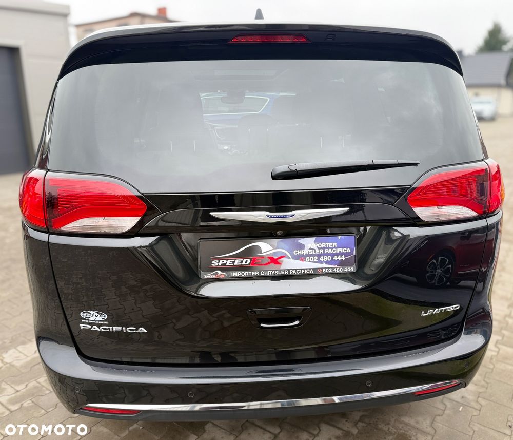 Chrysler Pacifica - 10