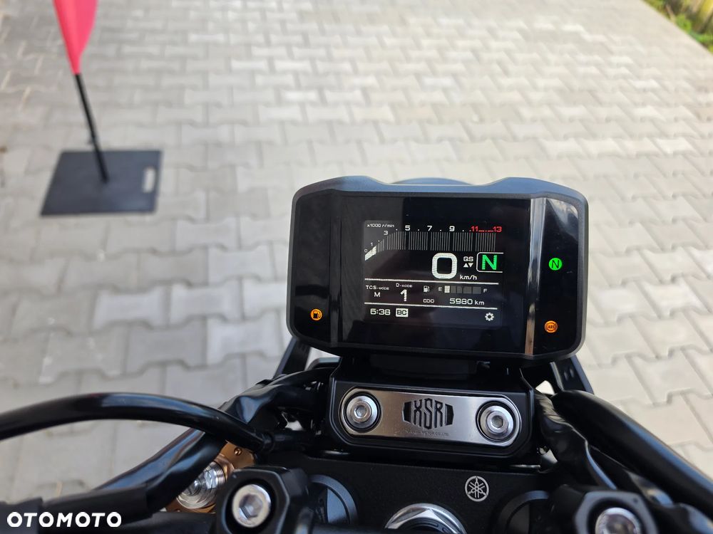 Yamaha XSR - 15