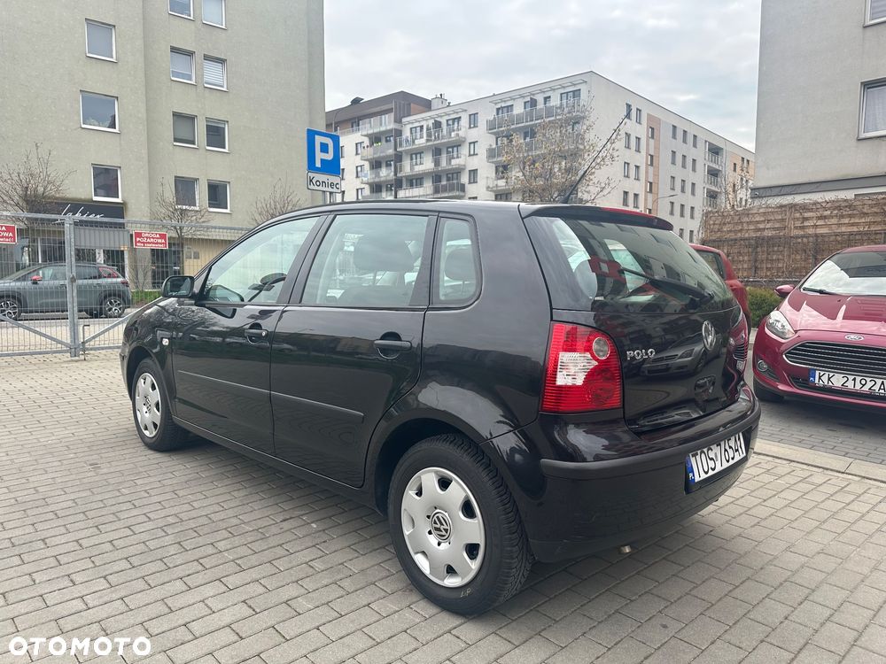 Volkswagen Polo 1.4 16V Basis - 4