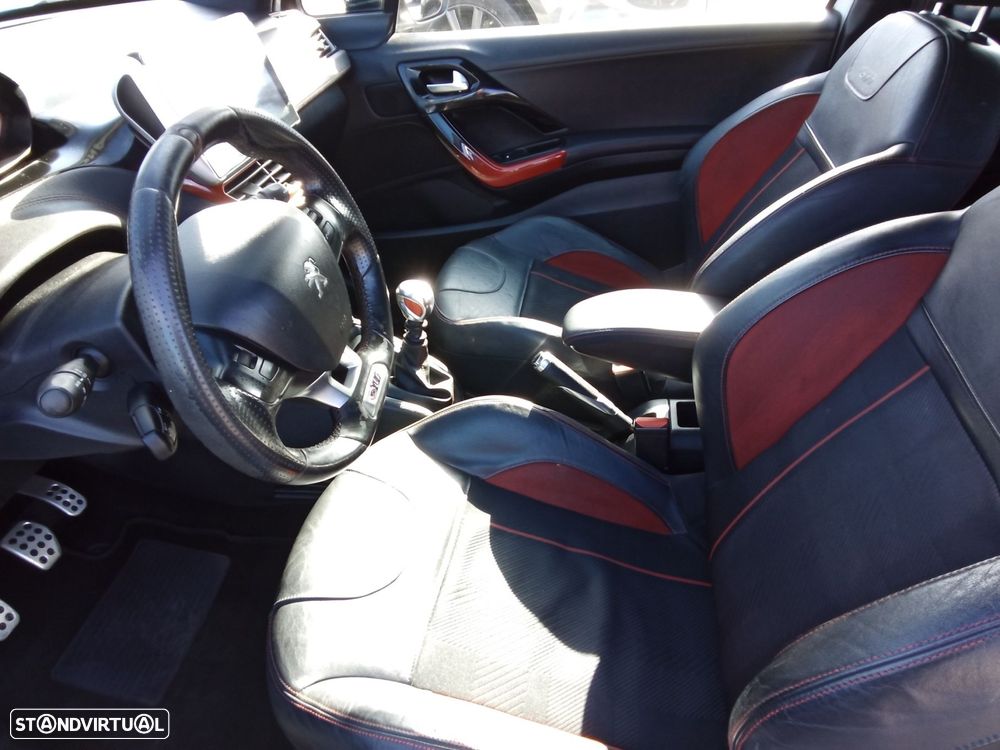 Peugeot 208 1.6 THP GTi - 21