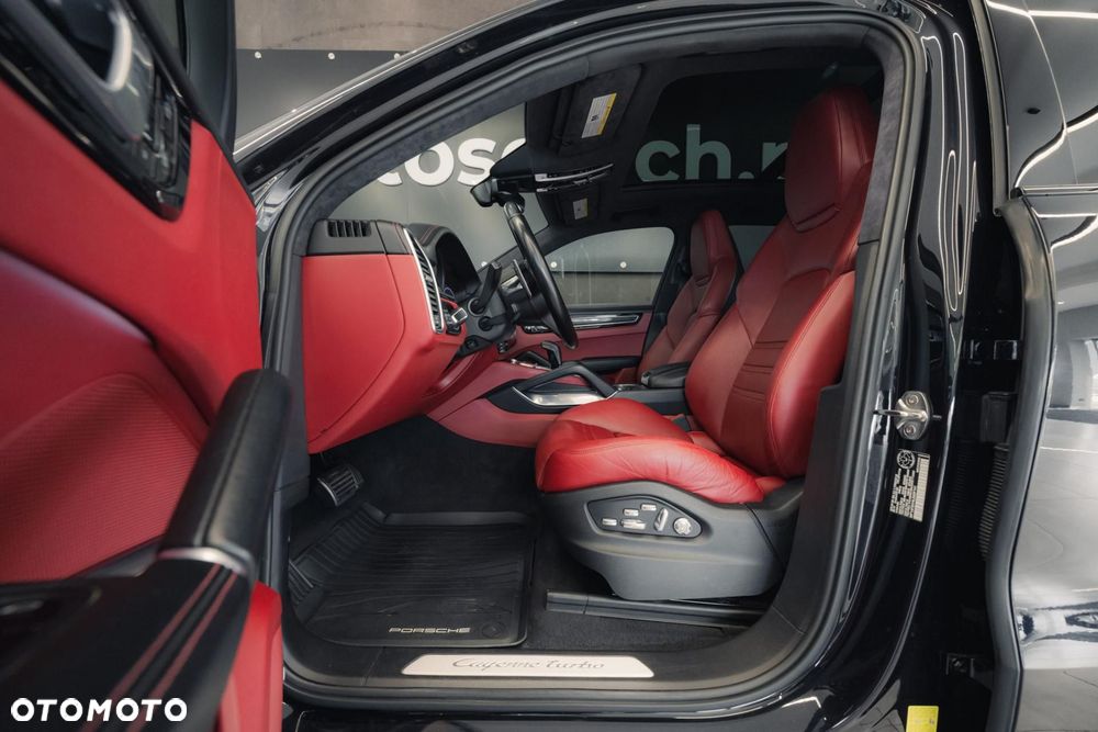 Porsche Cayenne Turbo - 14