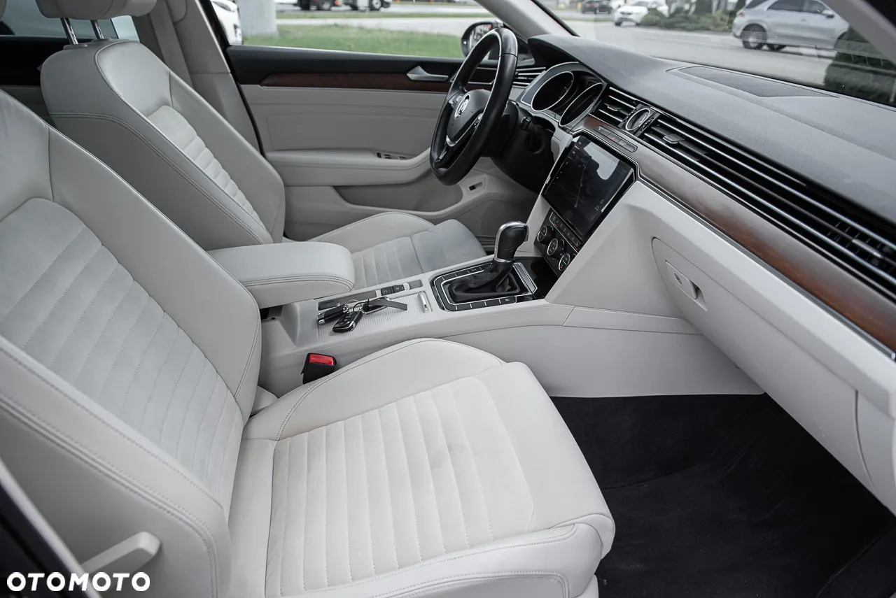 Volkswagen Passat Variant 1.8 TSI (BlueMotion Technology) DSG Highline - 34