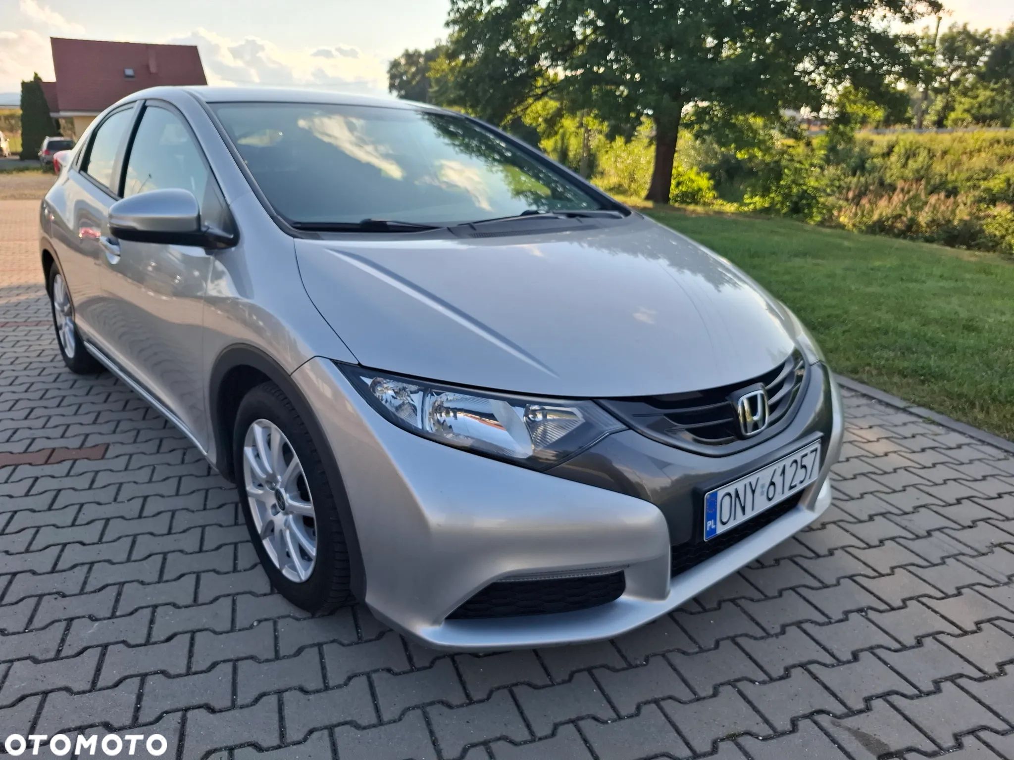 Honda Civic 1.6 i-DTEC Executive Navi - 1