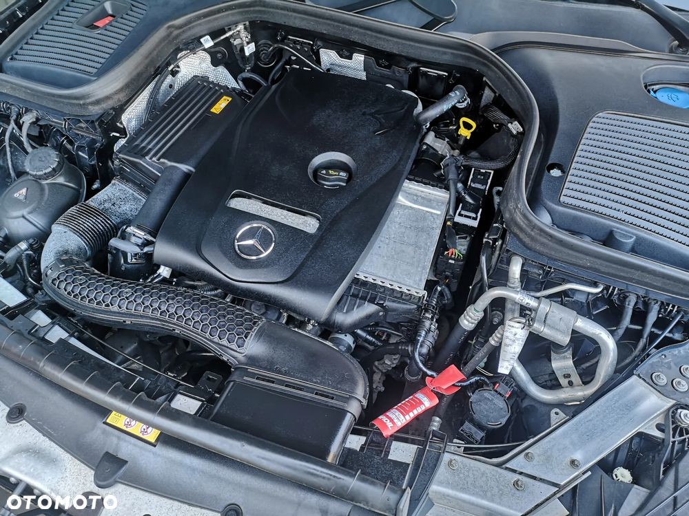Mercedes-Benz GLC - 30