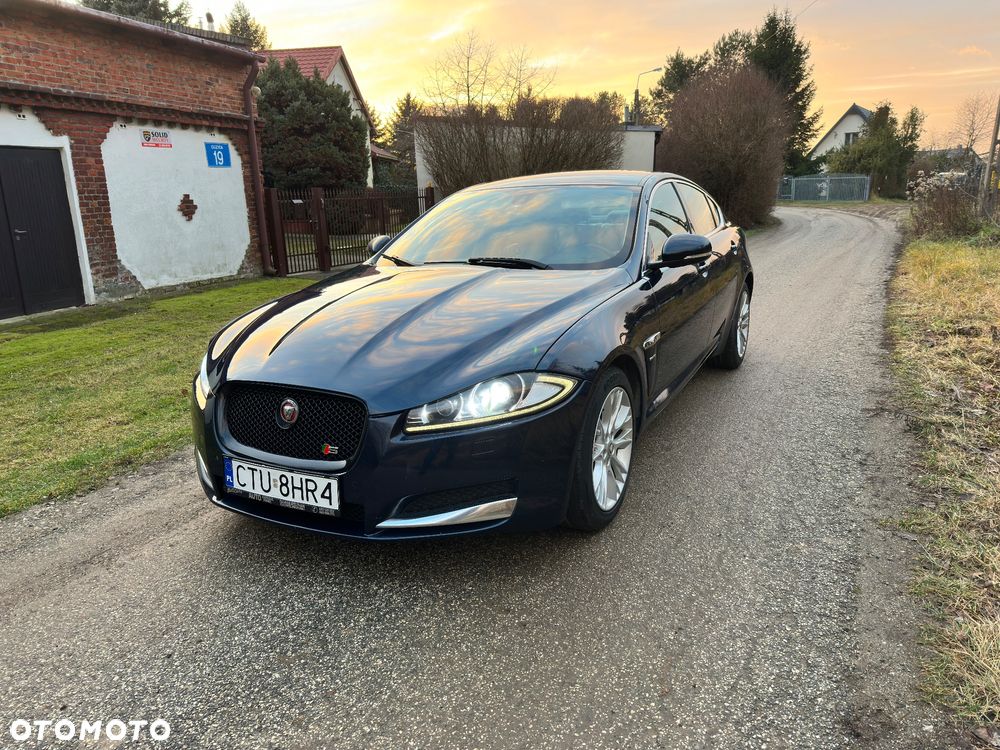 Jaguar XF 2.2 D Luxury - 18