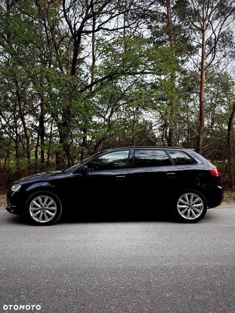 Audi A3 Sportback - 8
