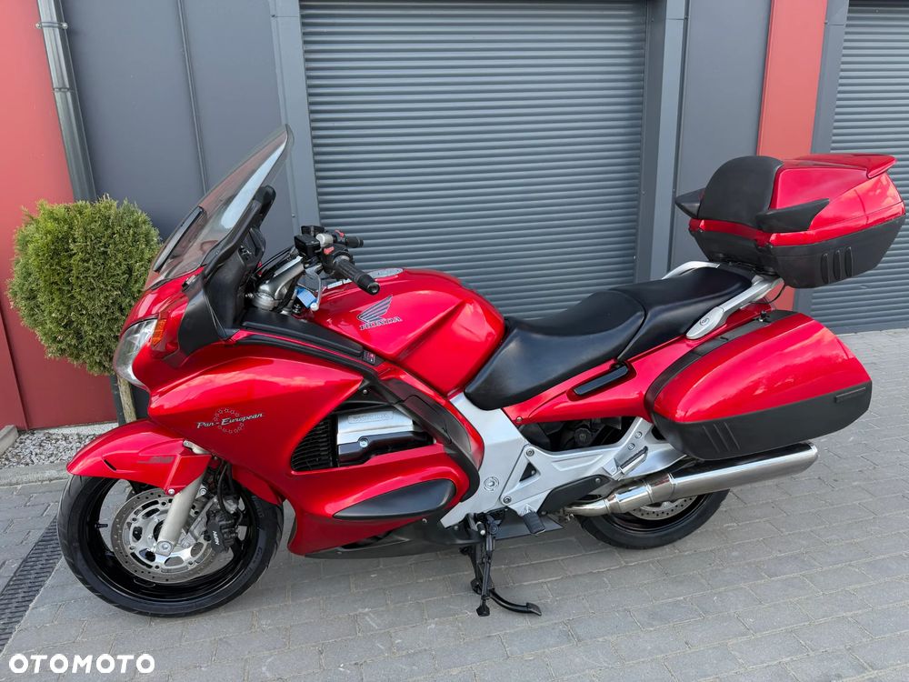 Honda ST - 5