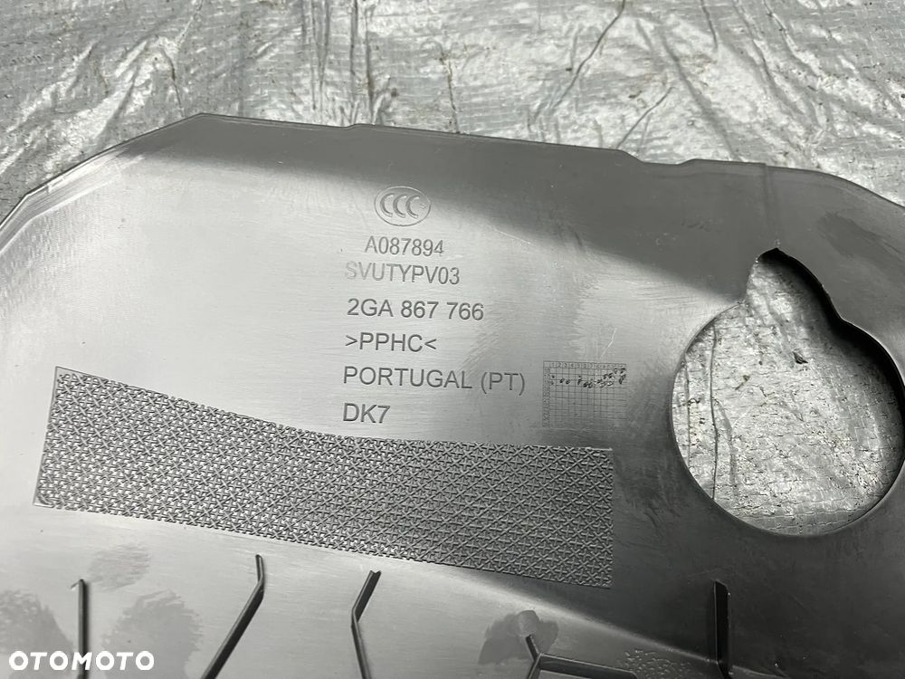 VW T-Roc Osłona słupka C lewa prawa poszycie 2GA867765 2GA867766 - 5