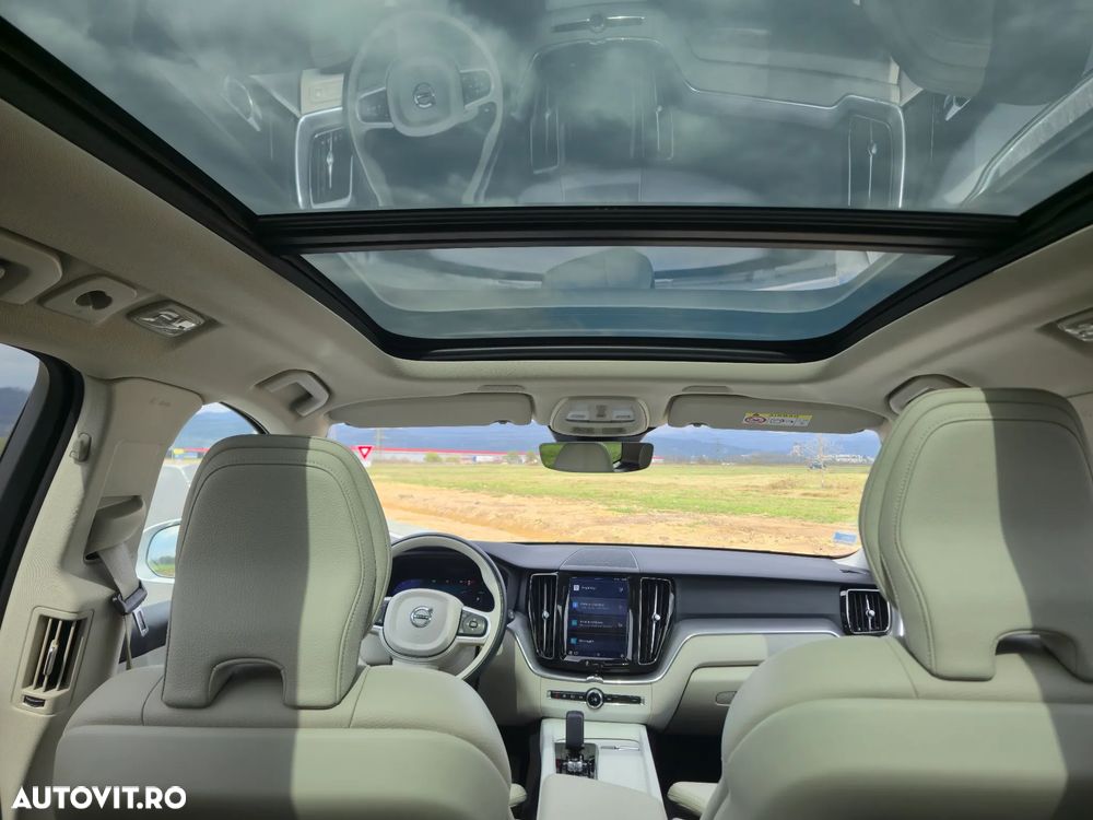 Volvo XC 60 T6 AWD Recharge Geartronic Inscription Expression - 13