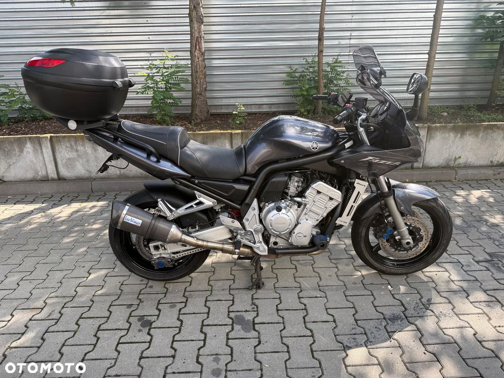 Yamaha FZS - 7
