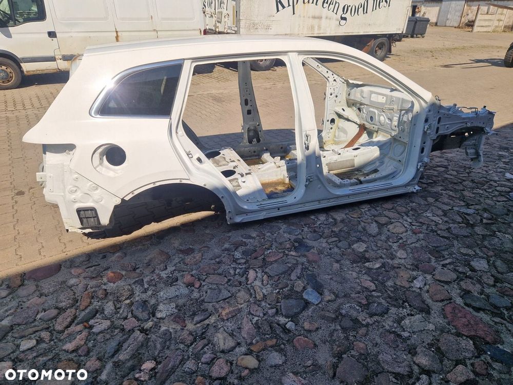 RENAULT KOLEOS II PODLUŻNICA ĆWIARTKA PRAWA PRZÓD TEQXD