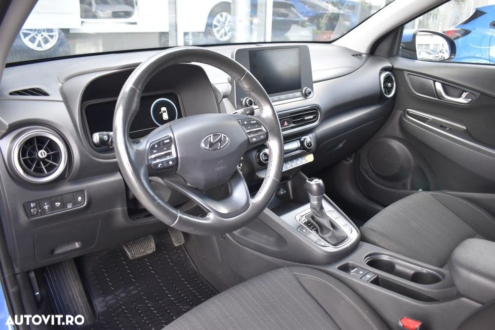 Hyundai KONA - 38
