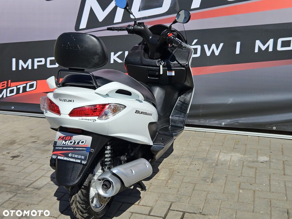 Suzuki Burgman - 10