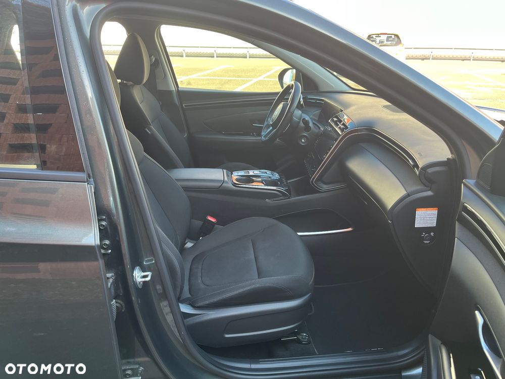 Hyundai Tucson 1.6 T-GDi HEV Executive 2WD - 12