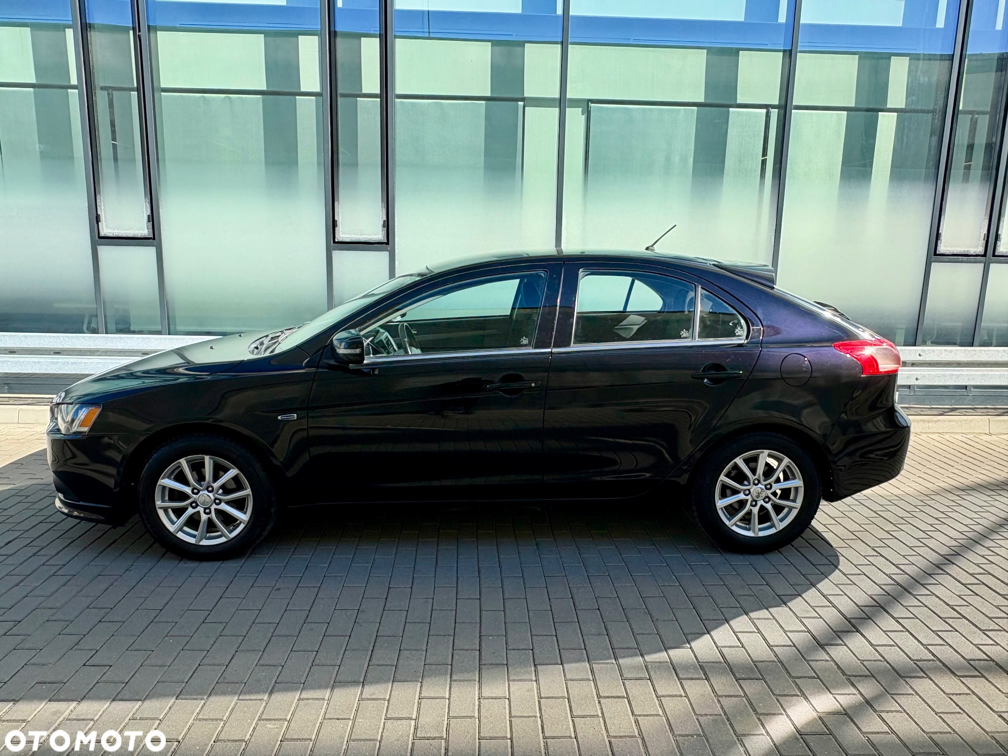 Mitsubishi Lancer 1.6 Inform - 2