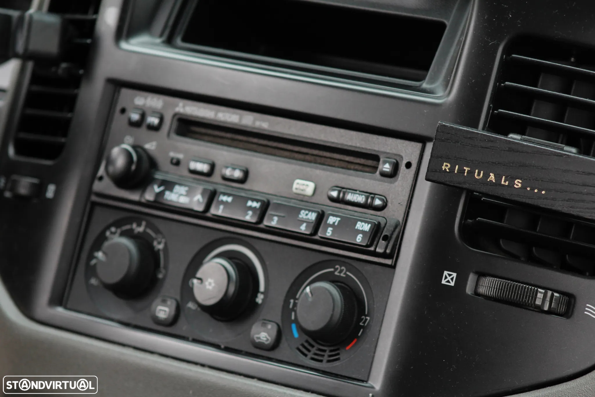 Mitsubishi Pajero 3.2 DI-D GLS ABS+CA - 27