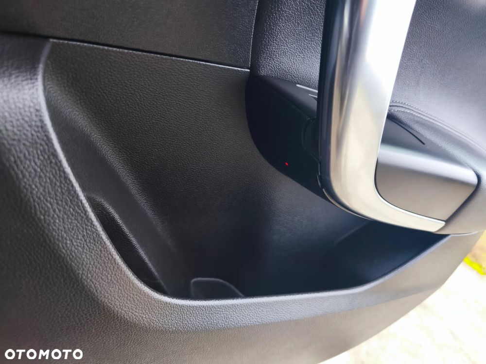 Opel Insignia 2.0 CDTI Cosmo ecoFLEX S&S - 29