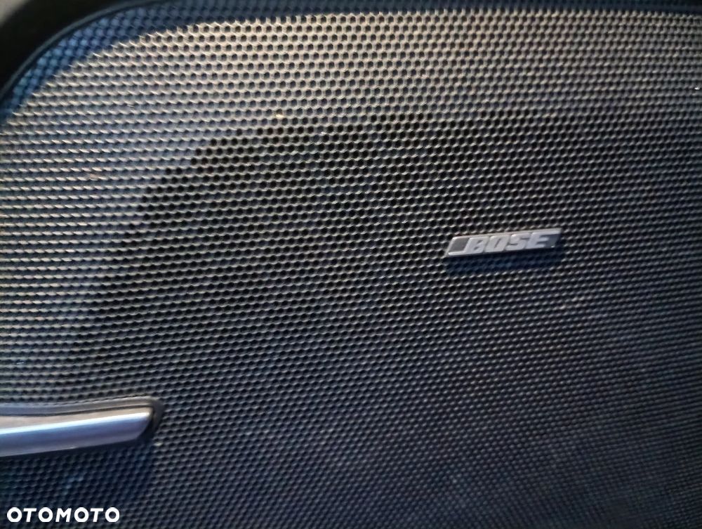 Porsche Cayenne - 32