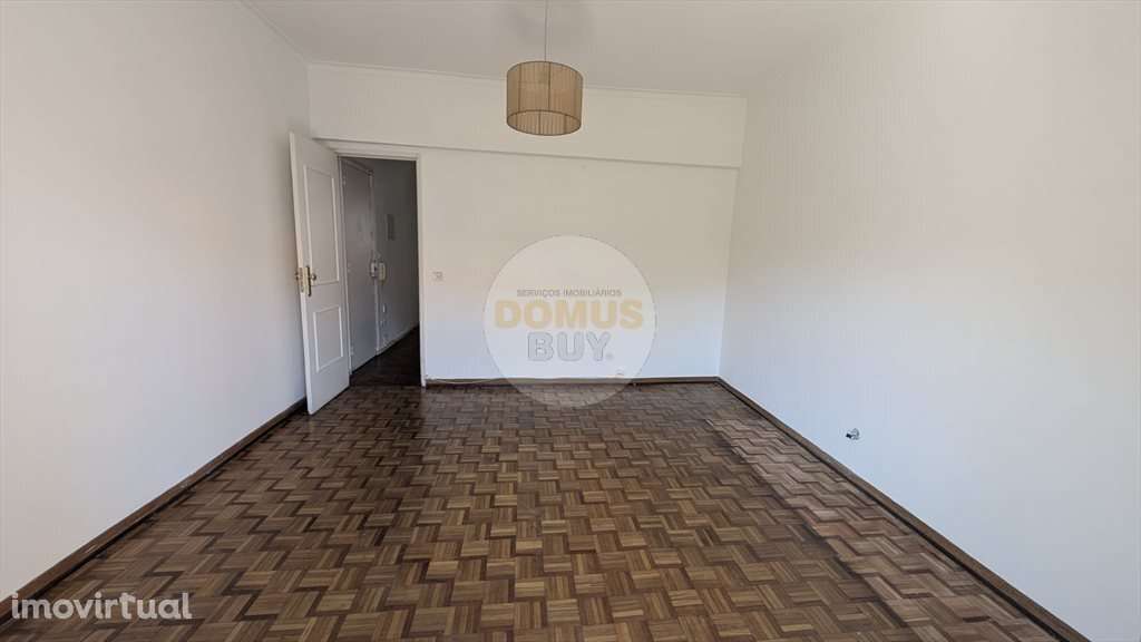 APARTAMENTO T1 - CENTRO DA CRUZ DE PAU - Grande imagem: 2/13