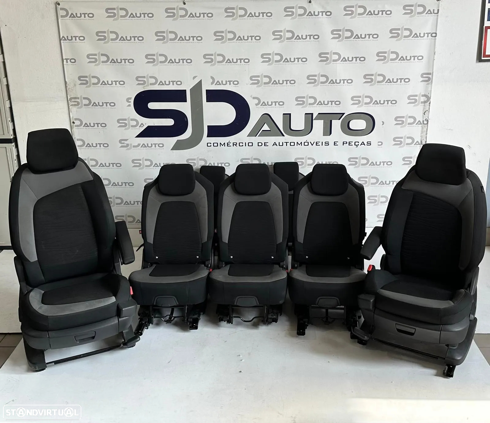 Conjunto Bancos (7 lugares) - Citroen C4 Grand Picasso II (2016) - 5