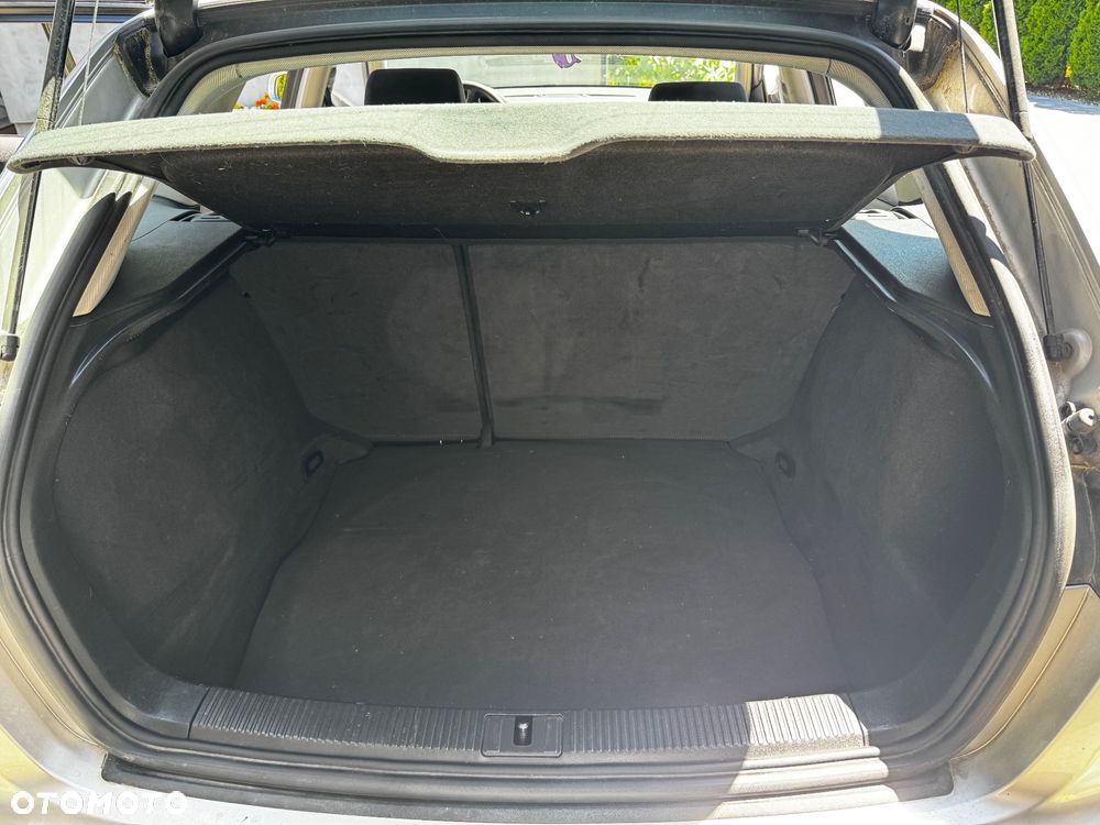 Audi A3 Sportback 1.6 Ambiente - 15