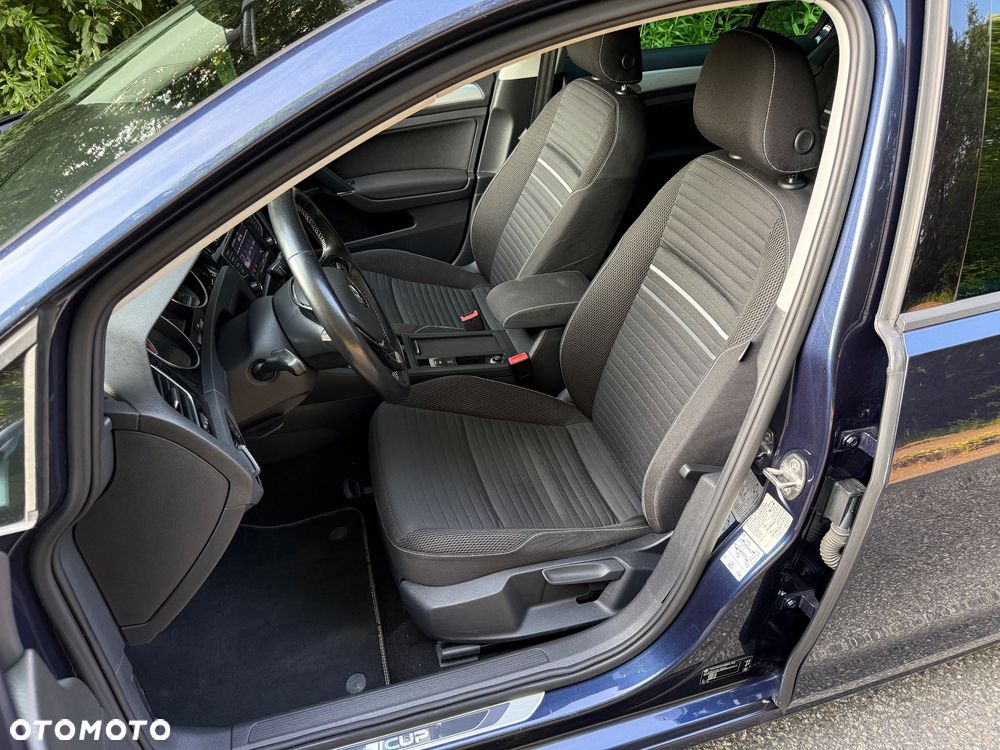 Volkswagen Golf 2.0 BlueTDI Cup - 26