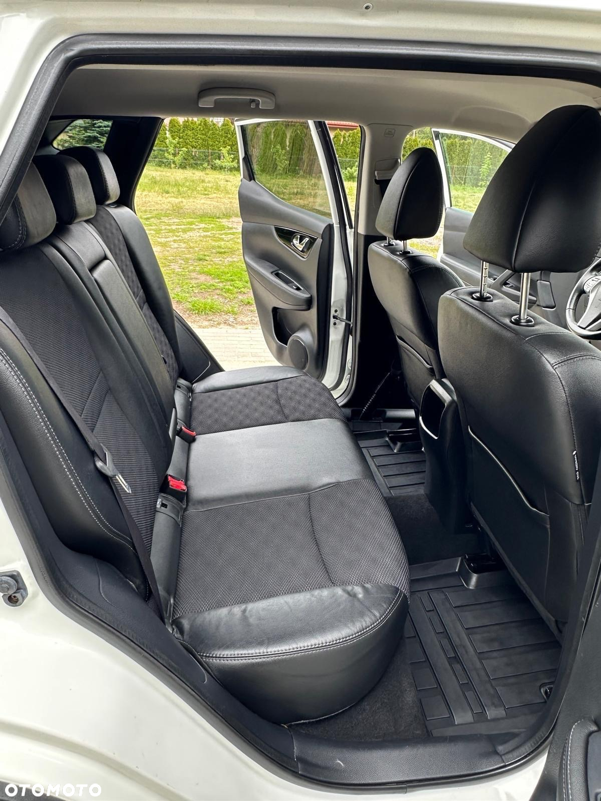 Nissan Qashqai 1.2 DIG-T Xtronic TEKNA - 35