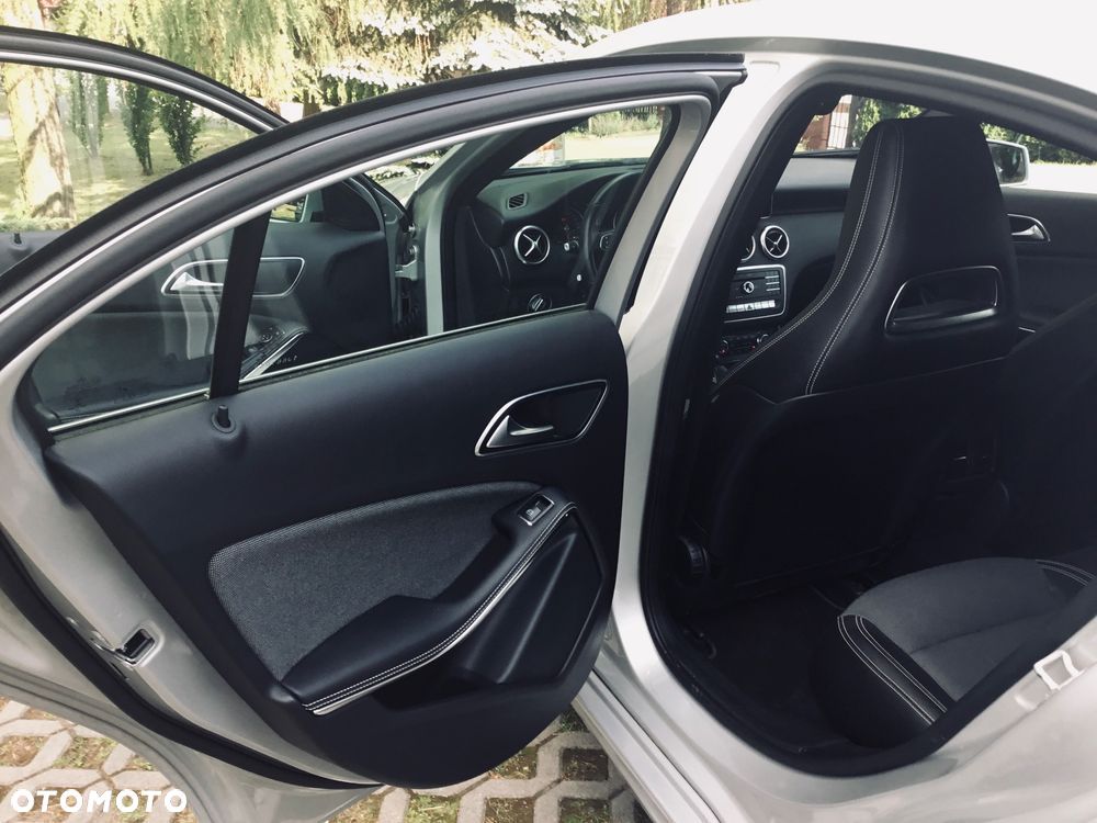Mercedes-Benz Klasa A 180 CDI 7G DCT - 19