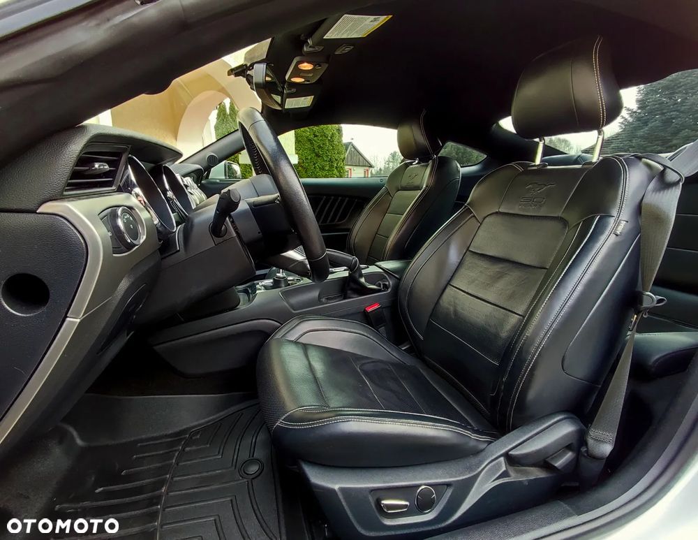Ford Mustang 2.3 Eco Boost - 8