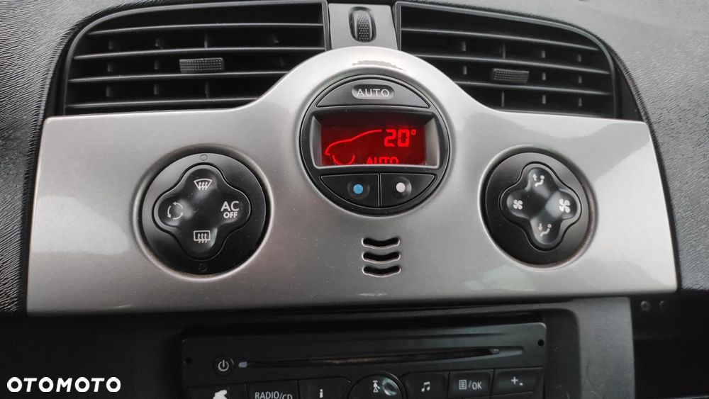 Renault Kangoo ENERGY dCi 90 FAP Start & Stop TomTom Edition - 29
