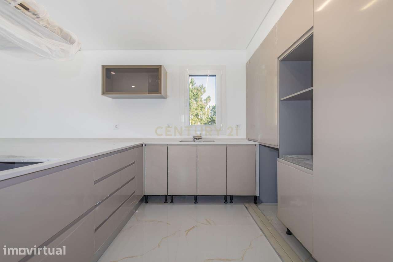 Carisma e boas áreas na sua Moradia Nova T4 Suites!!! no Pinhal do Gen - Grande imagem: 5/60