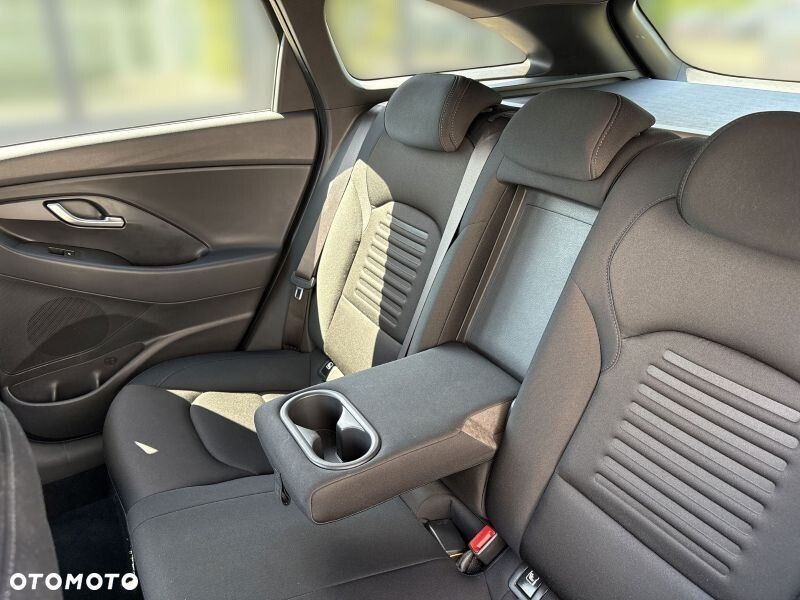 Hyundai i30 1.5 T-GDI 48V Smart DCT - 10