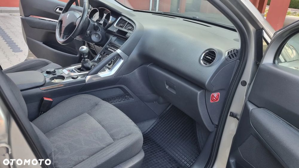 Peugeot 3008 1.6 HDi Active - 8