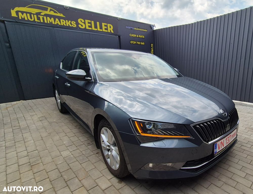 Skoda Superb 2.0 TDI DSG Active - 10