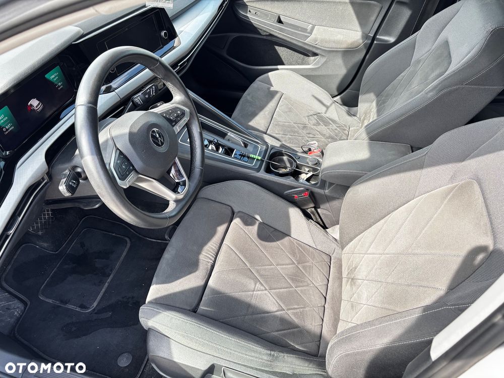 Volkswagen Golf 1.0 eTSI Life DSG - 9