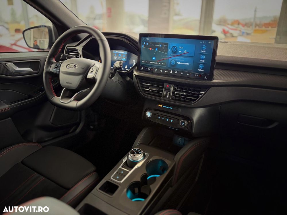 Ford Kuga 2.5 Duratec FWD PHEV ST-Line X - 16