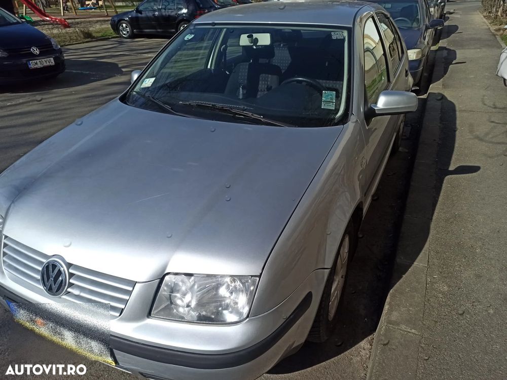 Volkswagen Bora Variant 1.6 - 4