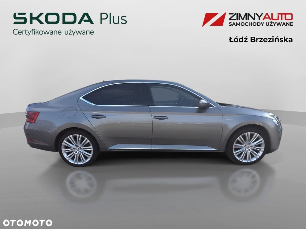 Skoda Superb 2023 photo 4