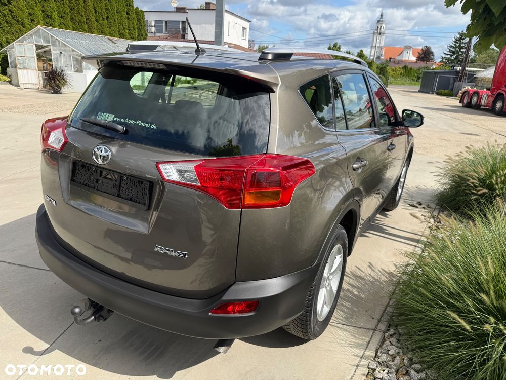 Toyota RAV4 2.0 D-4D Active 4x2 - 5