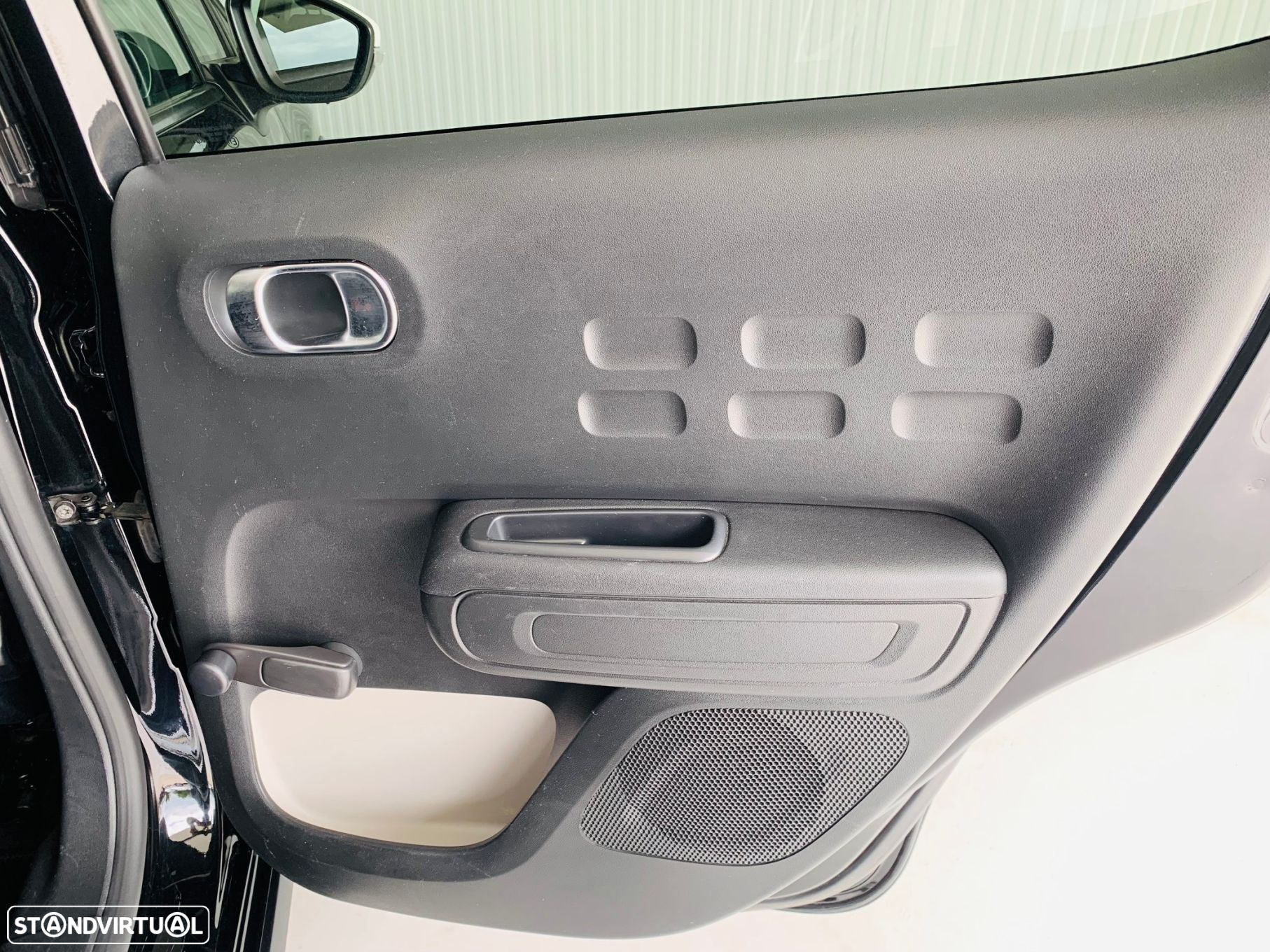 Citroën C3 1.2 PureTech Shine - 31