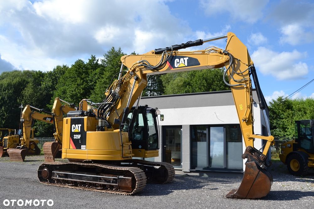 Caterpillar 325 FL - 13