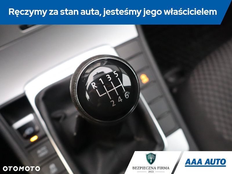 Volkswagen Passat Variant - 16