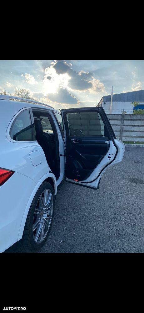 Porsche Cayenne Diesel Platinum Edition - 7