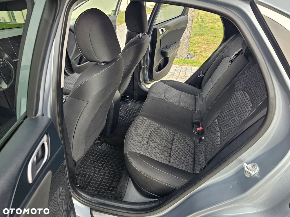 Kia XCeed 1.4 T-GDI L Business Line - 13