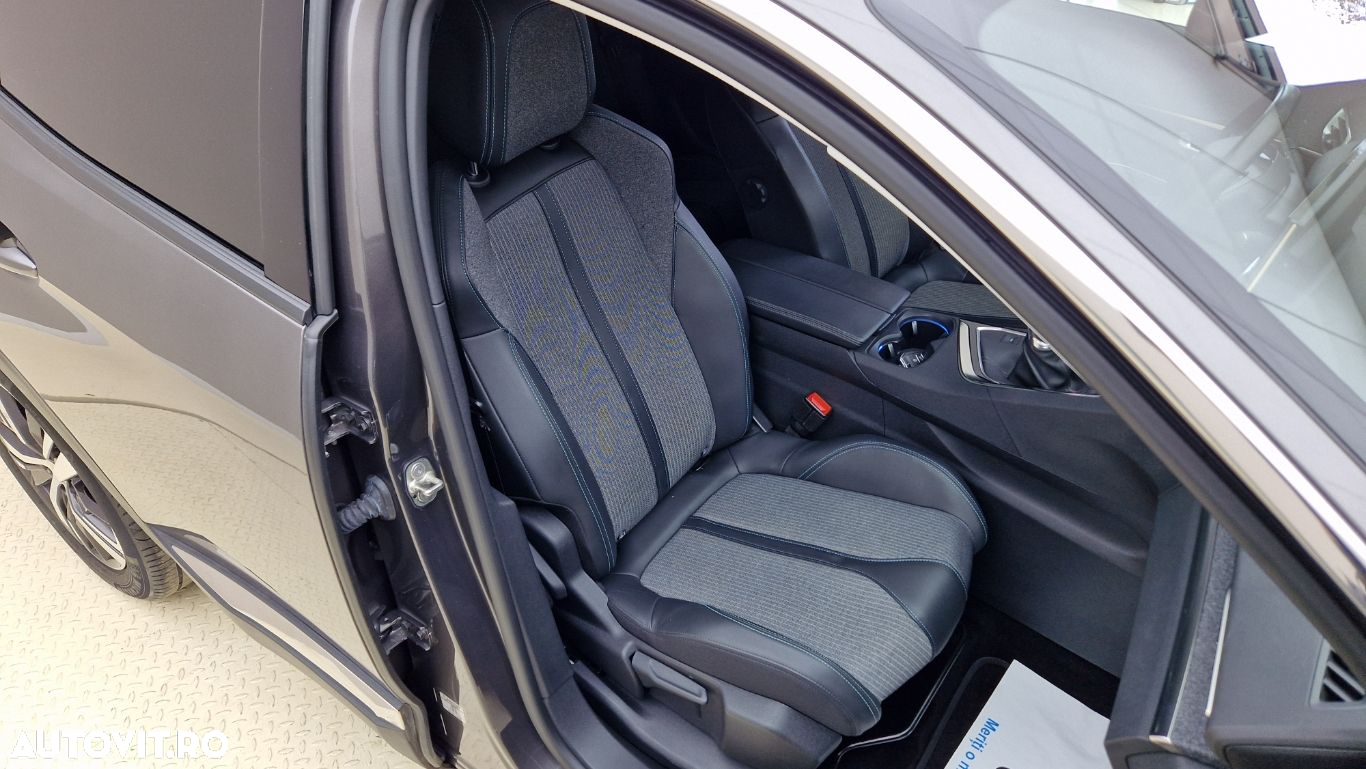 Peugeot 3008 - 17