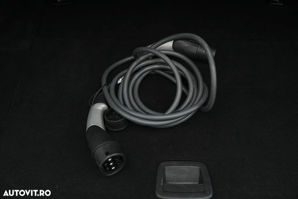 BMW Seria 5 520e AT PHEV - 38